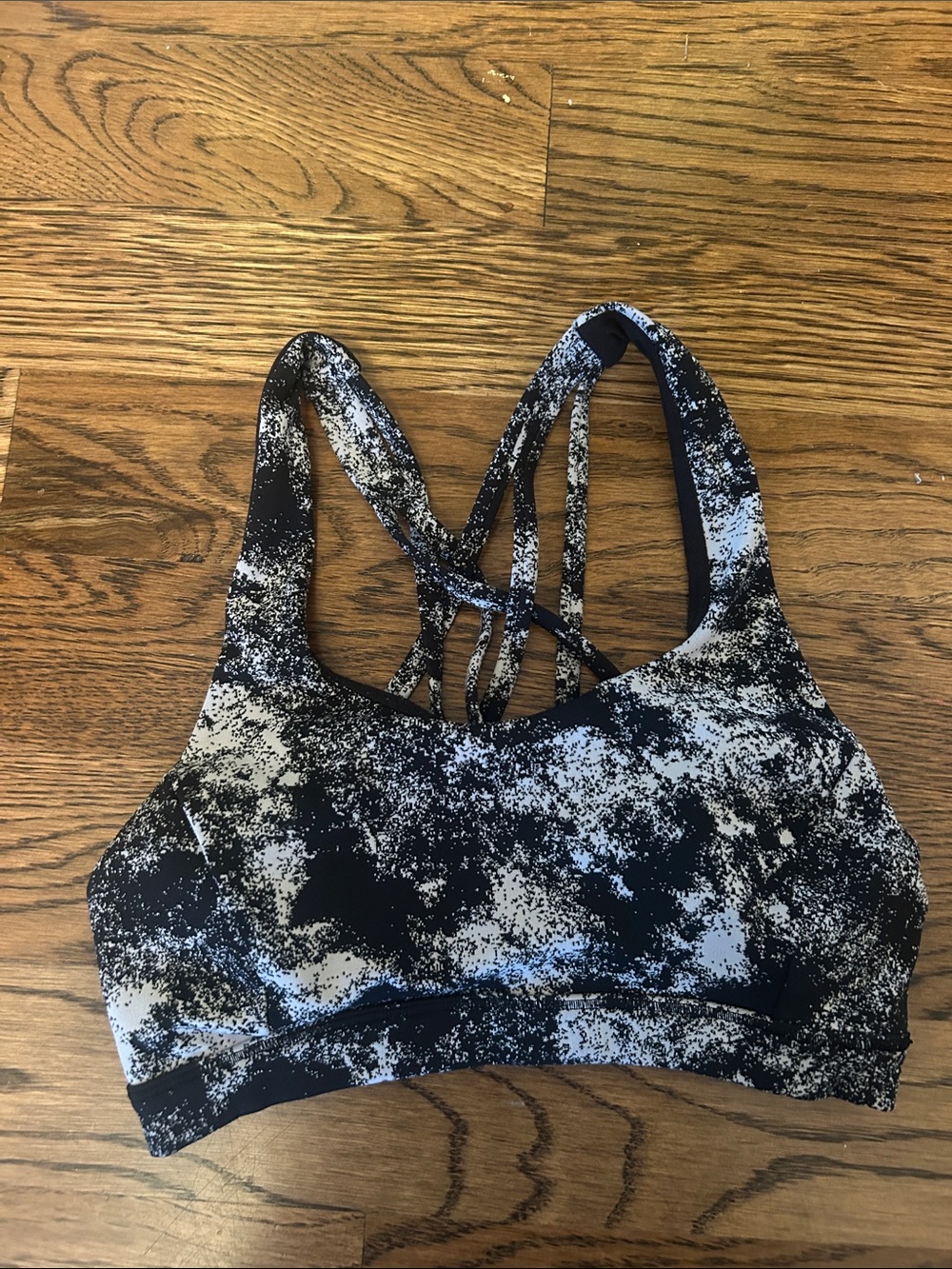Lululemon sports bra